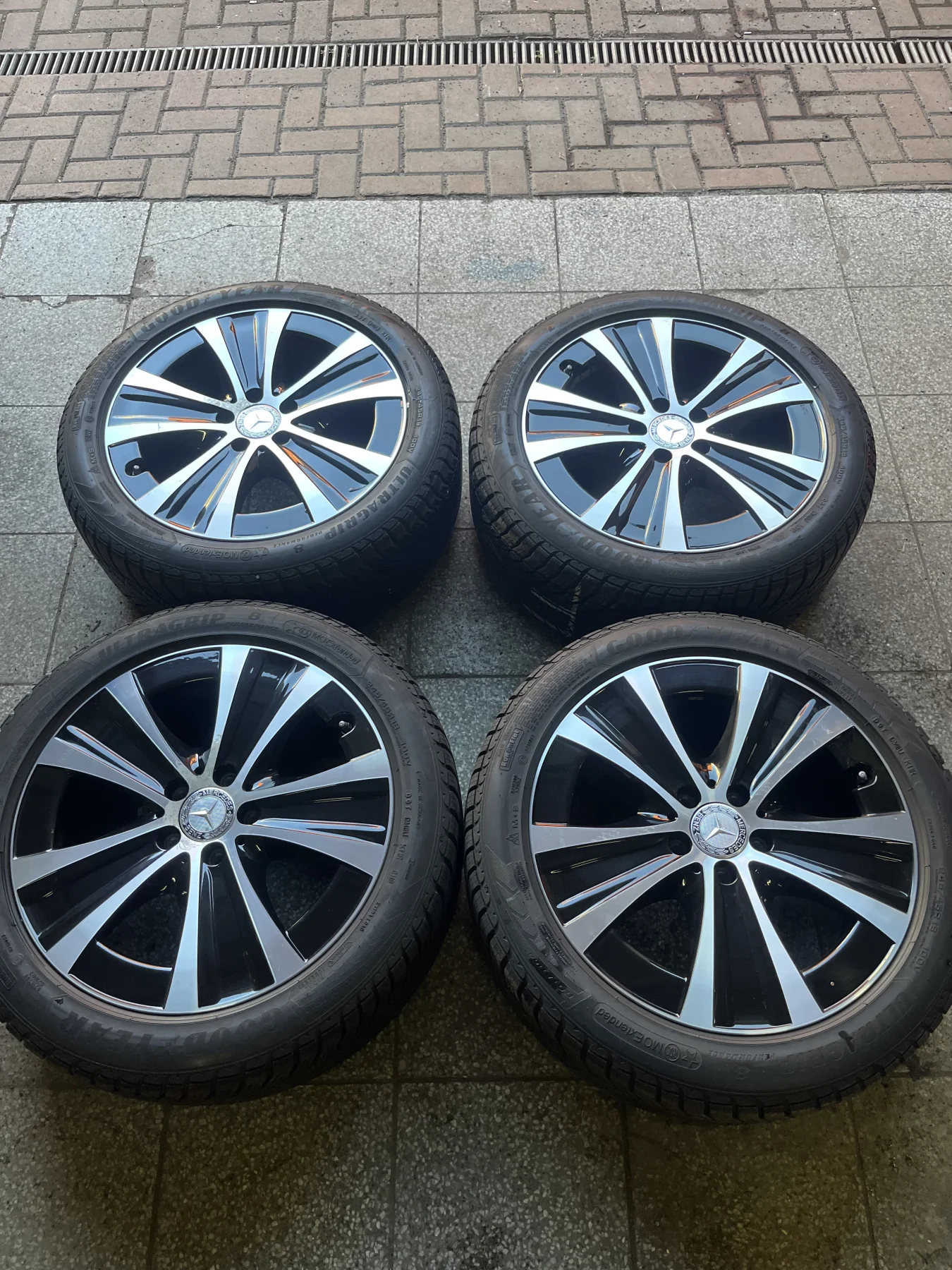 Alu kola 5x112 r18 Mercedes TPMS