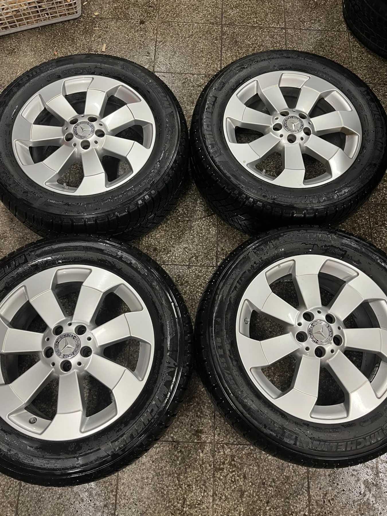 Alu kola 5x112 r18 Mercedes TPMS