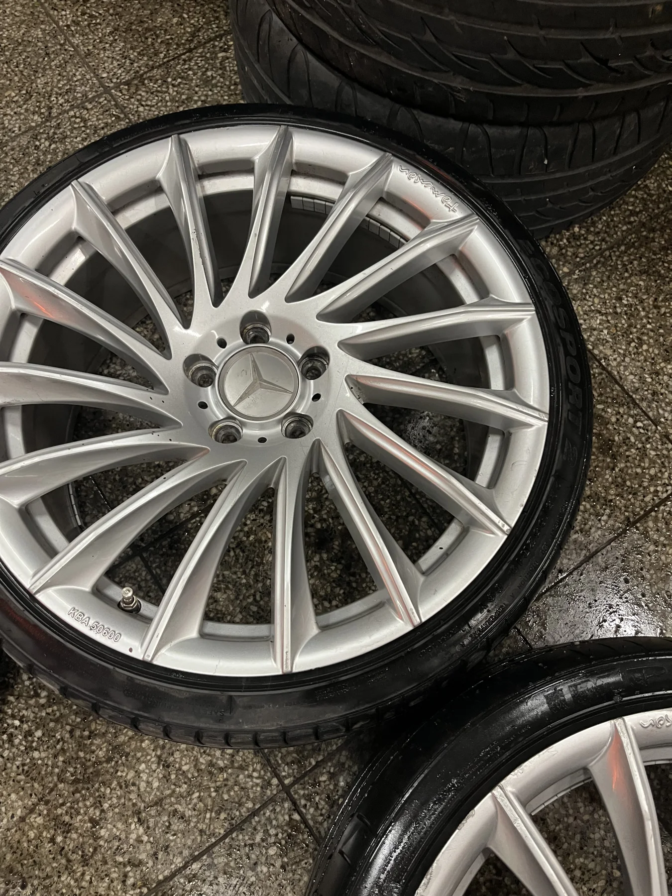 Alu kola 5x112 r19 TOMASON TN16 – fotografie 3