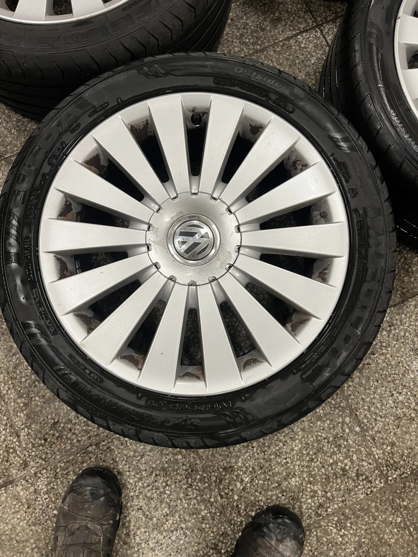 Alu kola 5x112 r17 Volkswagen r-line – fotografie 5