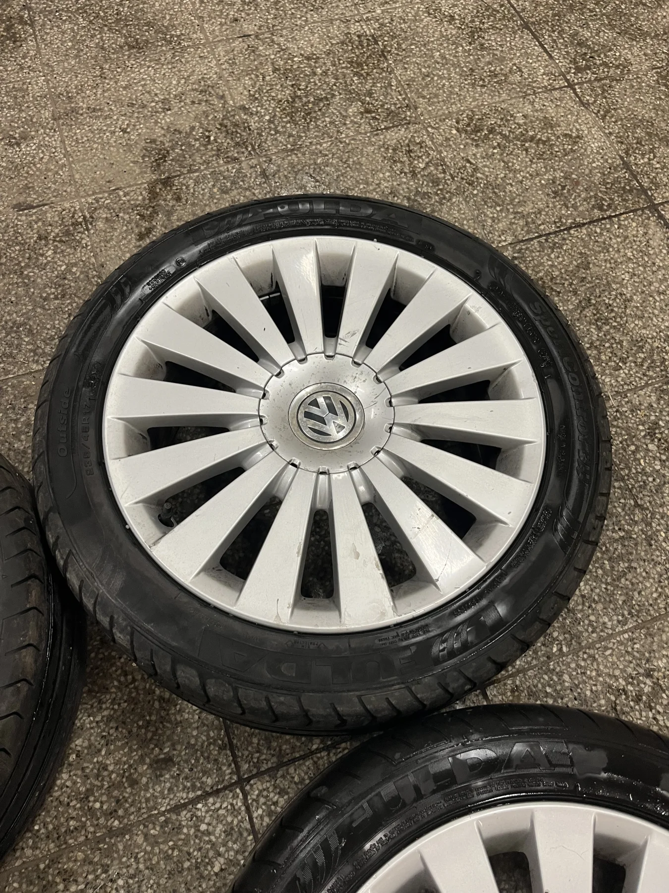 Alu kola 5x112 r17 Volkswagen r-line – fotografie 3