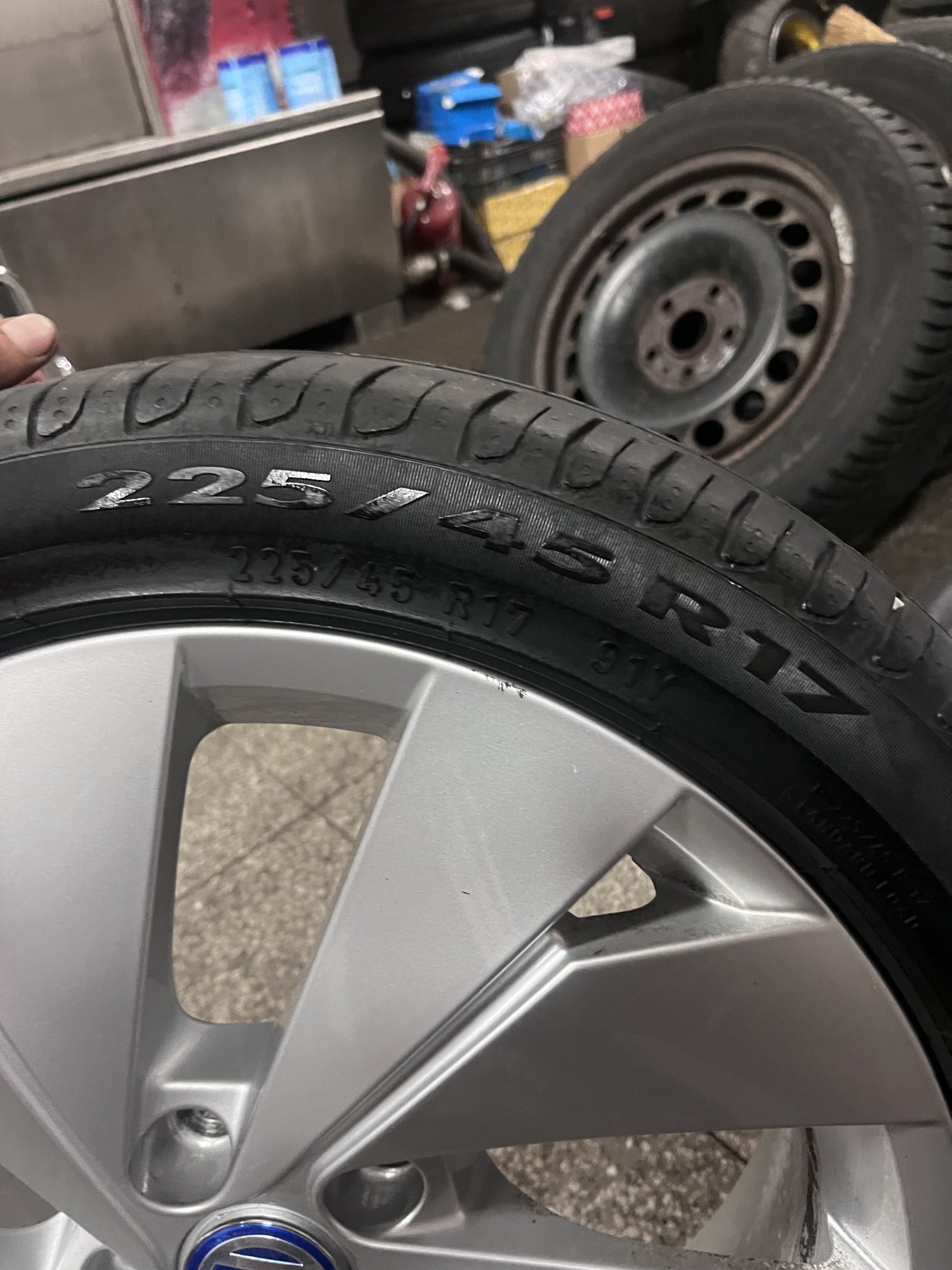 Alu kola r17 5x112 Volkswagen Golf 8 – fotografie 6